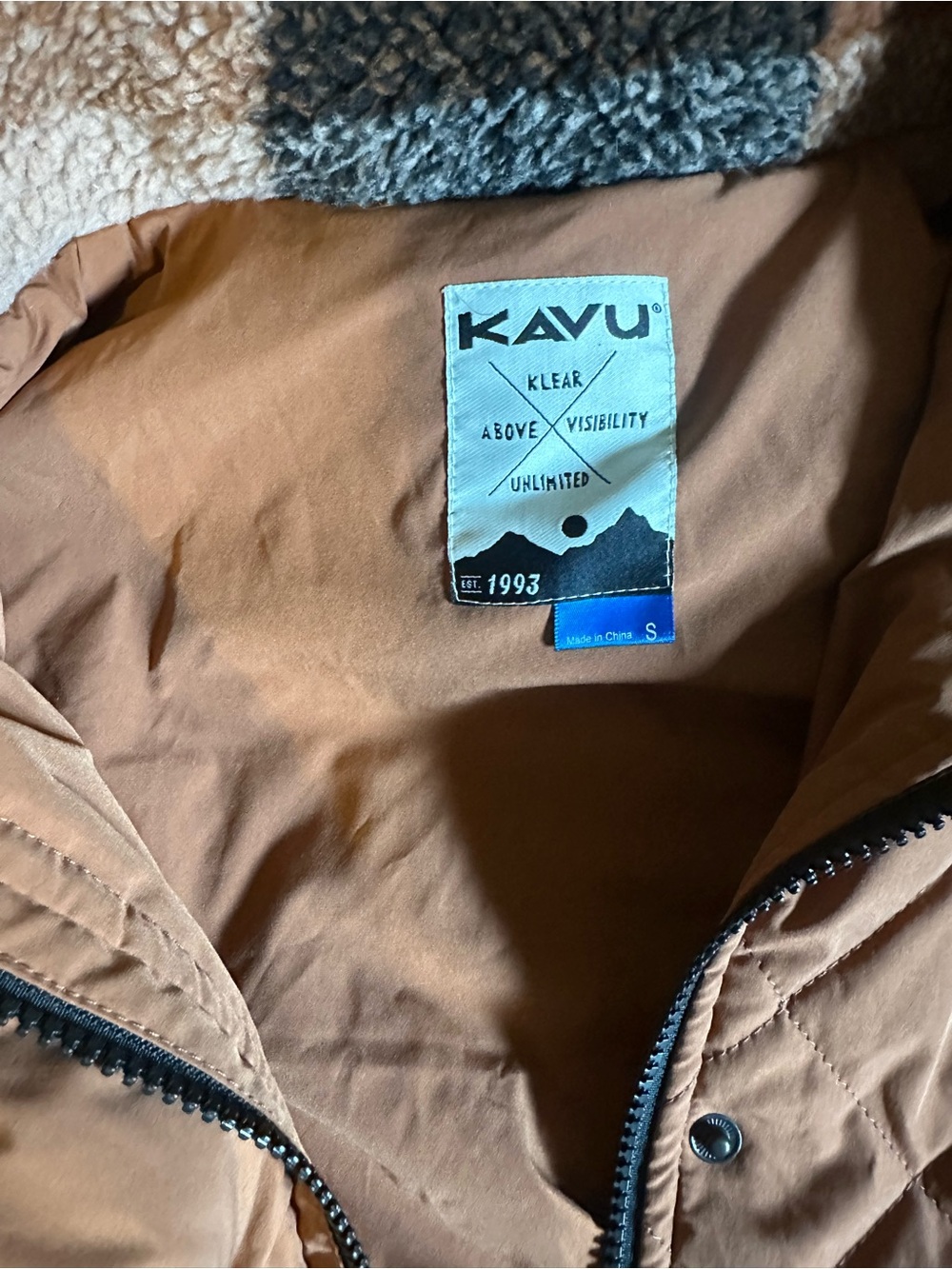 Kavu Brown Quilted & Plaid Sherpa Vest - Picture 4 of 5